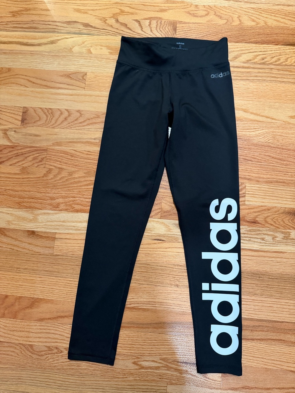 Adidas Women’s Black White Linear Logo Leggings Size Small Like New